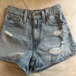 Levi’s jean shorts
